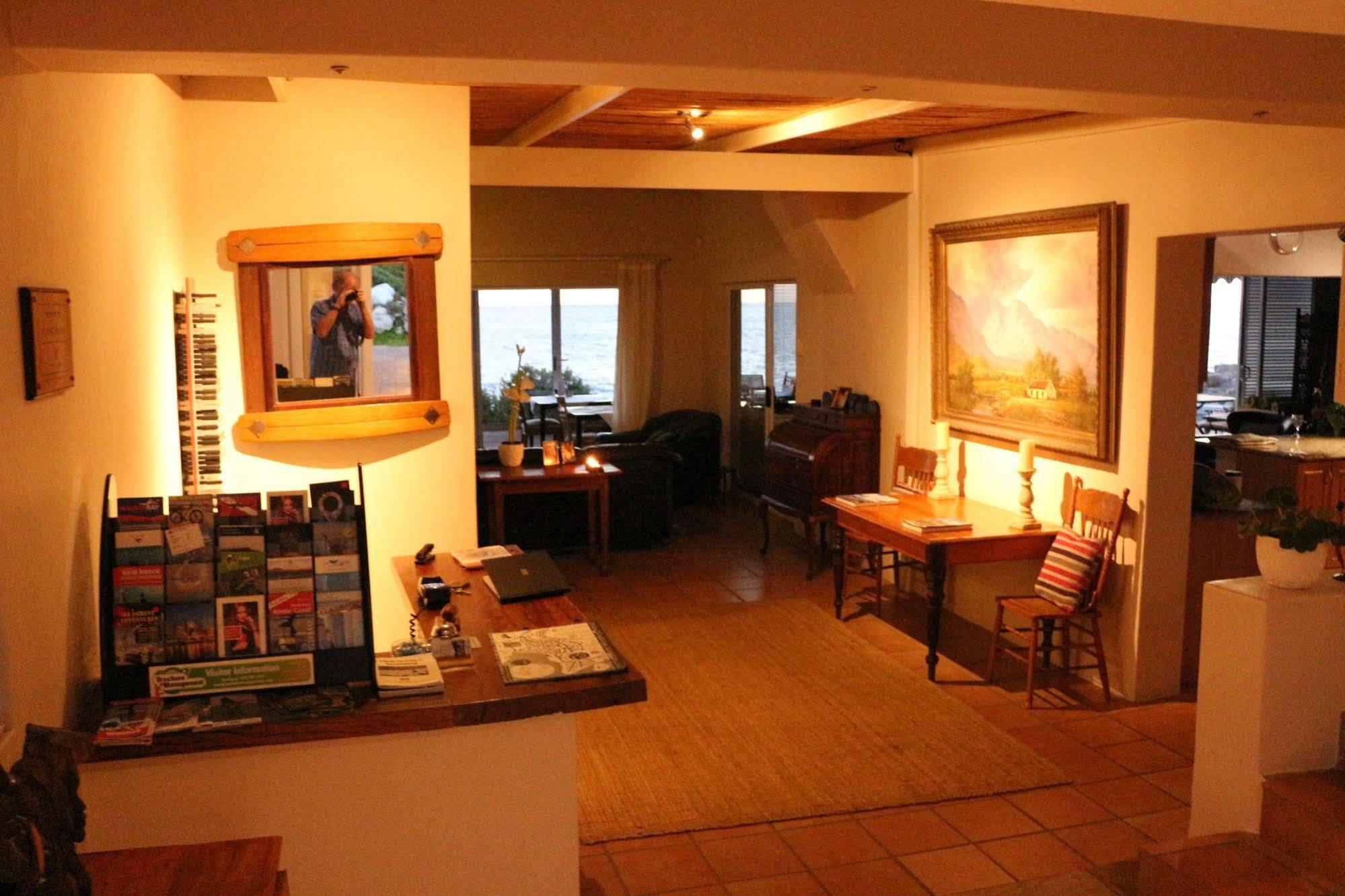 Villa Marine Guest House Pringle Bay Exterior foto
